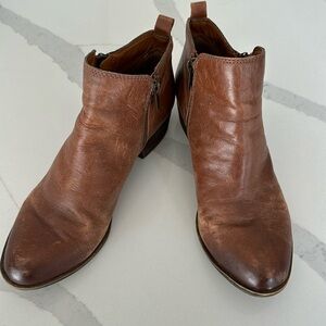 Lucky bootie, super soft leather very comfortable!